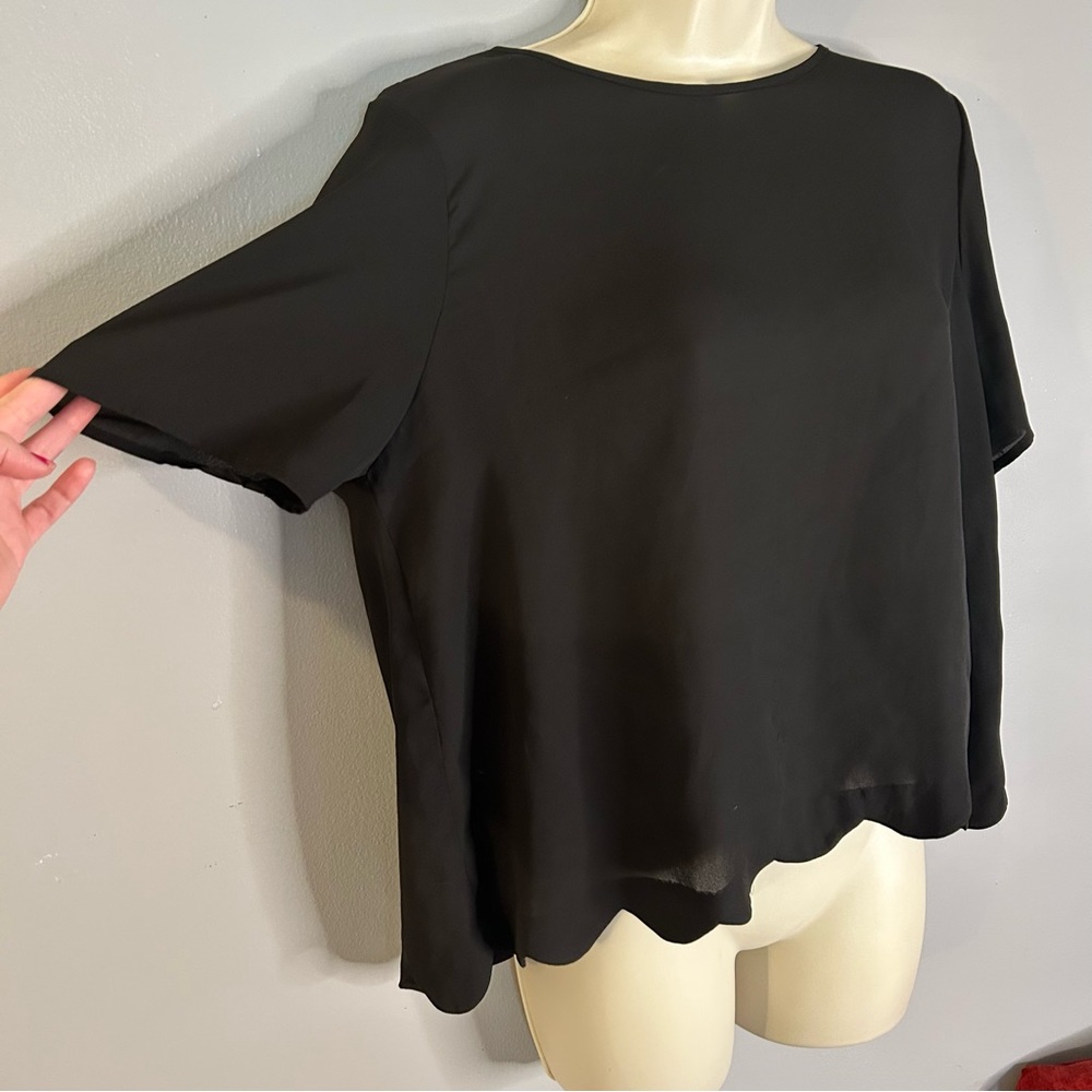 Basic Black Blouse Love Tree Large - Picture 4 of 6